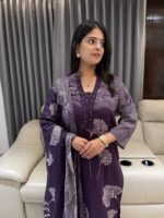 Dupatta pant set in pure cotton - Image 4